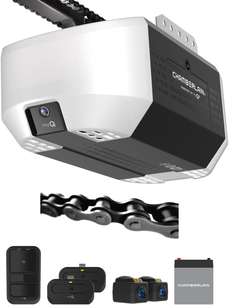 Chamberlain Chain Drive myQ Garage Door Opener, 3/4HP w/Fixed Camera
